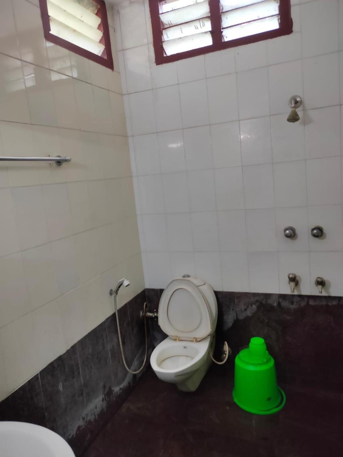 Anjana Hotels Theni Zewnętrze zdjęcie