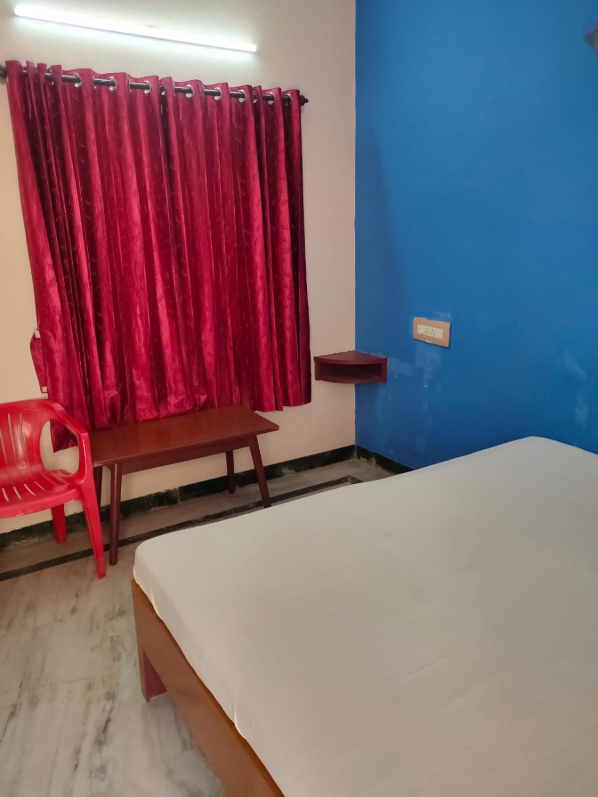 Anjana Hotels Theni Zewnętrze zdjęcie